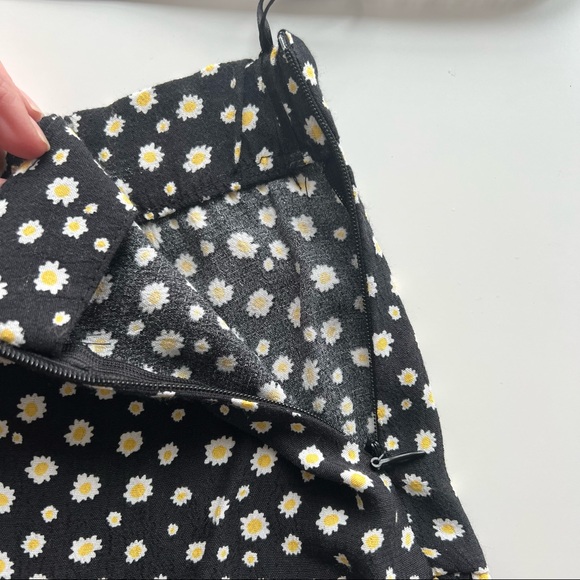 Zara Floral Print Ruffle Skort - Picture 7 of 12